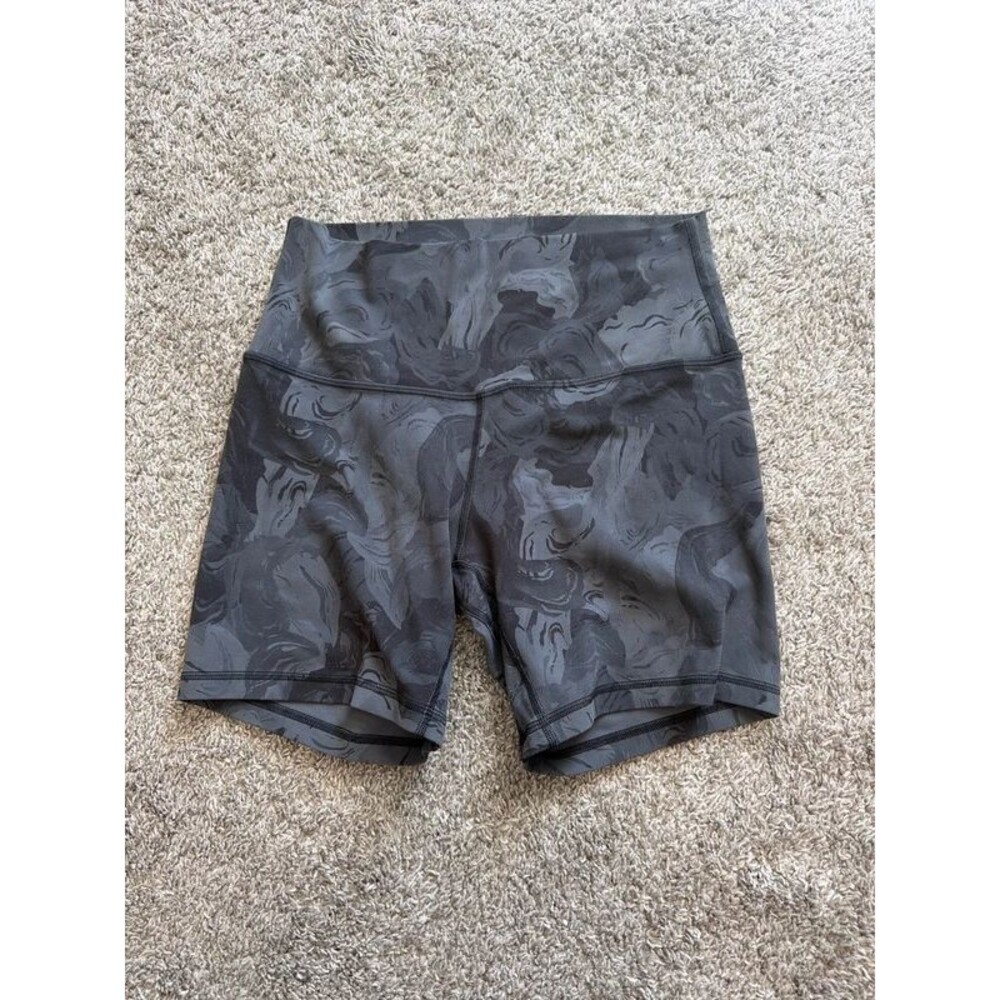 Lululemon Size 8 Align Biker Shorts